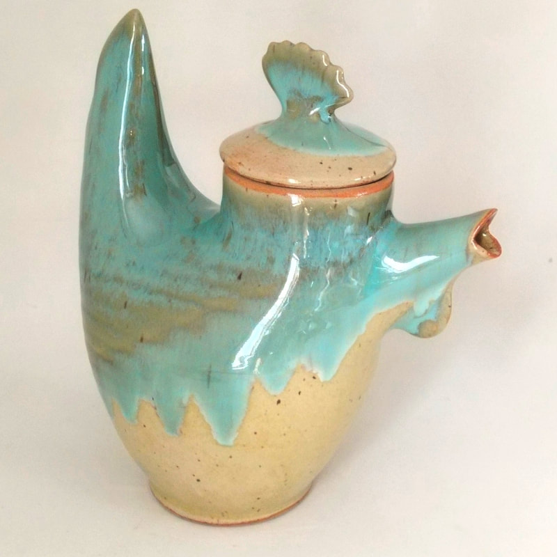 Link to the pottery of Harold Roberts