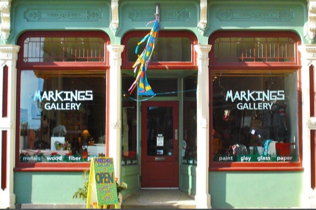 The front windows of Markings Gallery in Bath, Maine